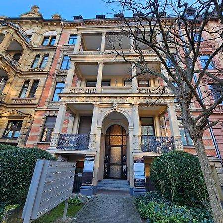Apartment Wiesbaden Mitte, Zentral Am Park, Congresscenter 5 Min, Bahnhof 10Min ภายนอก รูปภาพ