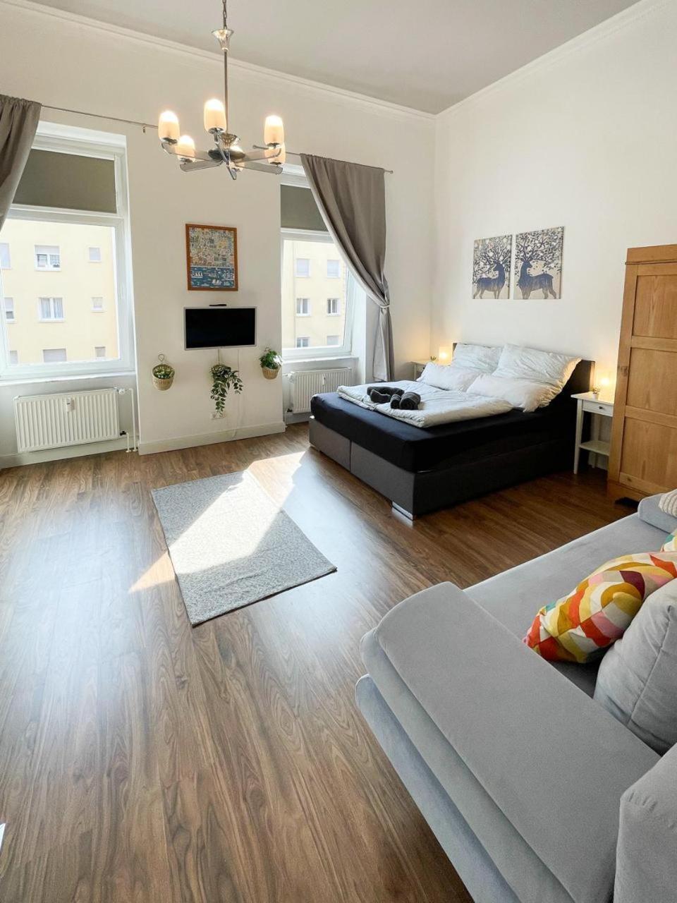 Apartment Wiesbaden Mitte, Zentral Am Park, Congresscenter 5 Min, Bahnhof 10Min ภายนอก รูปภาพ